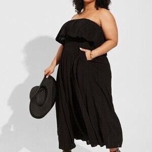 EUC - Torrid Maxi Eyelet Strapless Smocked Bodice Dress Size 3x